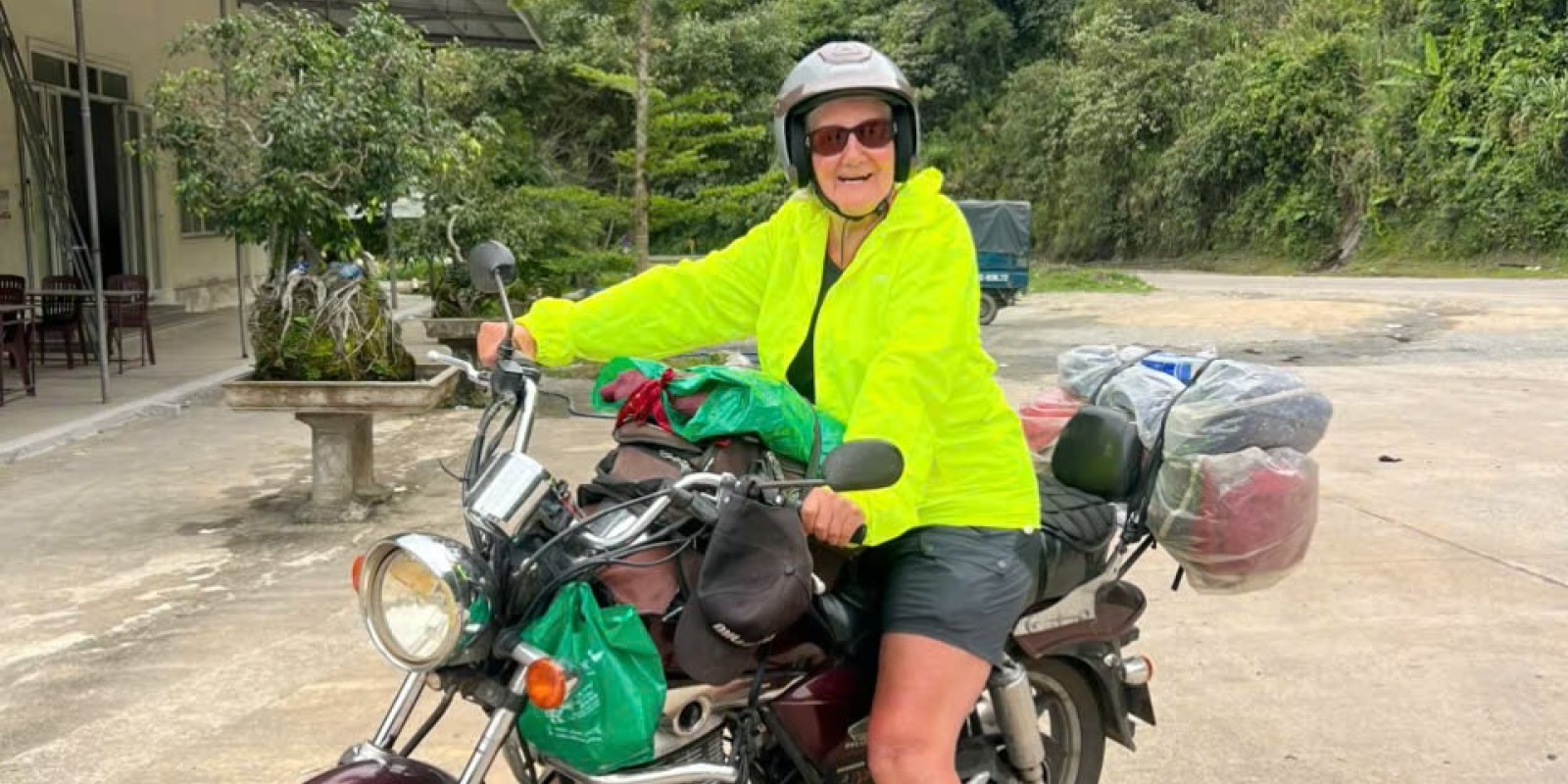 74-Year-Old Traveler Completes a 6-Day Adventure from Da Lat to Hoi An with Dalat Easyriders