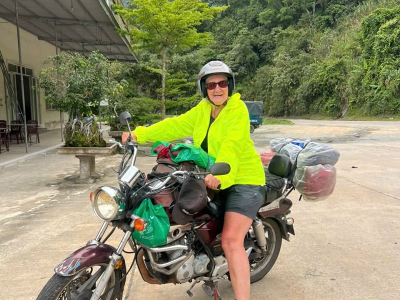74-Year-Old Traveler Completes a 6-Day Adventure from Da Lat to Hoi An with Dalat Easyriders