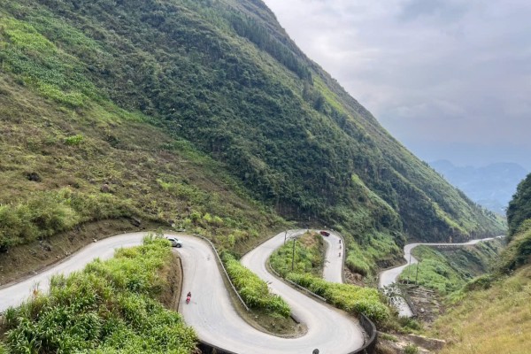 Ha Giang Loop 4 Days 3 Nights Motorcycle Tour – The Ultimate Adventure in Northern Vietnam