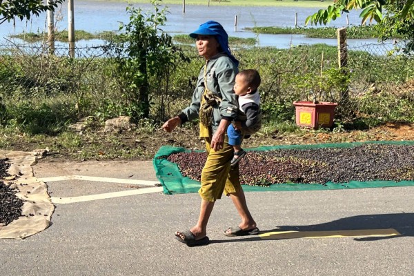 Daily Life in Rural Vietnam – A True Local Experience with Dalat Easyrider