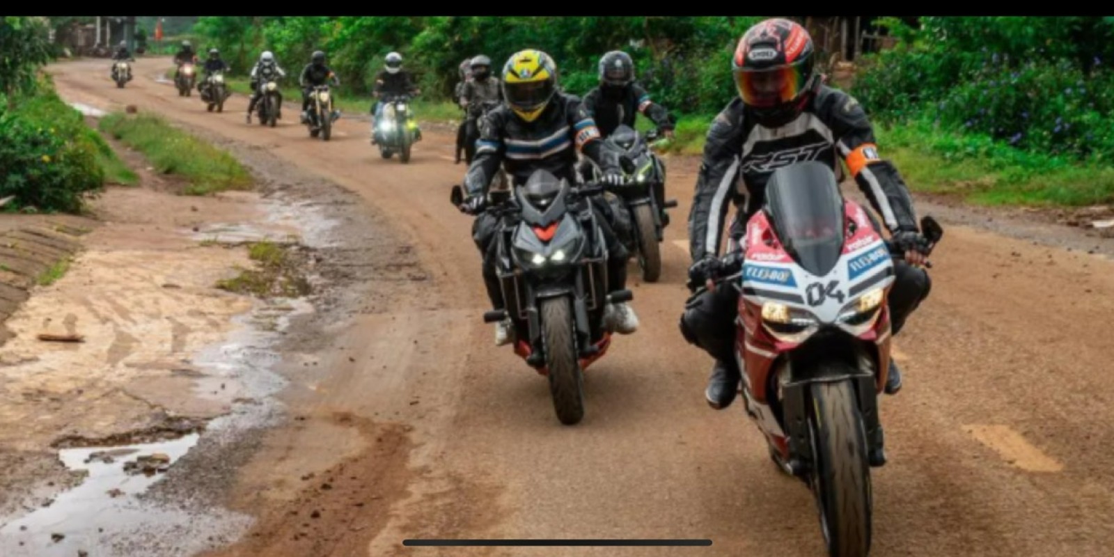 “Self-Drive Adventure: Explore Vietnam’s Hidden Roads with Dalat Easyrider”