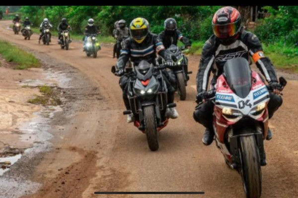 “Self-Drive Adventure: Explore Vietnam’s Hidden Roads with Dalat Easyrider”