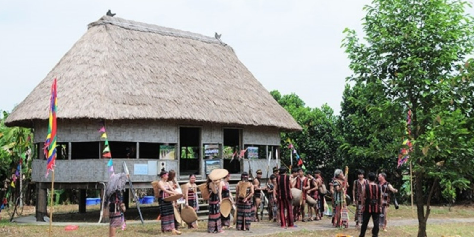 Journey to the Land of the Co Tu People: A Cultural Ride with Dalat Easyrider”