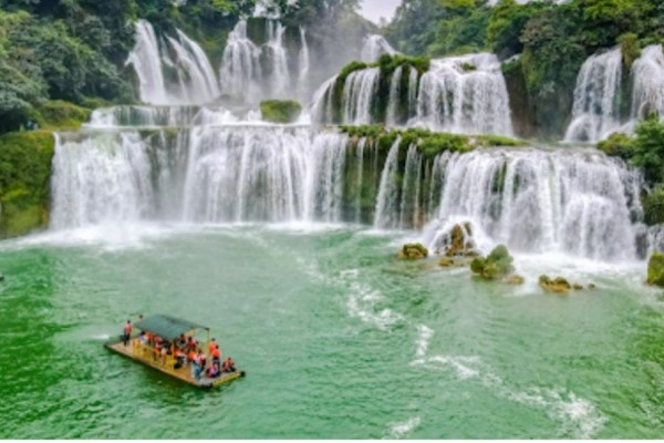 Explore Majestic Cao Bang with Dalat Easyrider – Journey to Vietnam’s Northern Frontier”